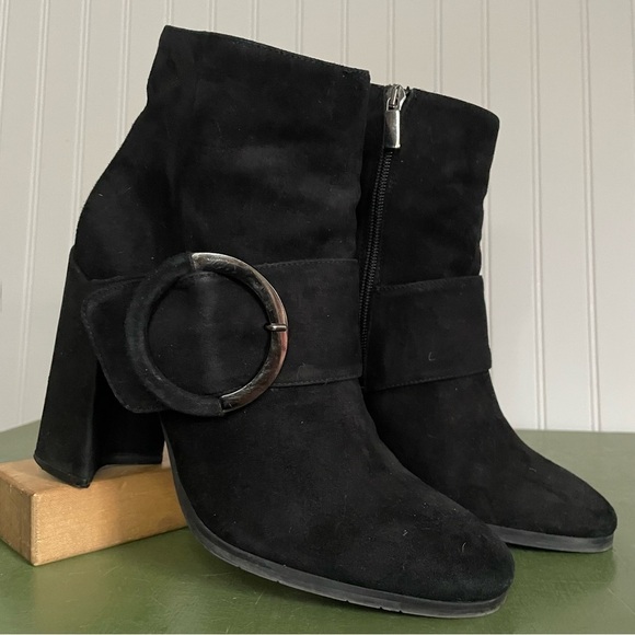 The Shoe Box NYC Big Buckle Chunky Heel Boots in Black Suede *Italy* - Picture 2 of 13
